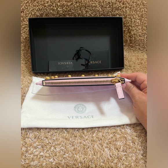Rare Versace pouch - Picture 7 of 15